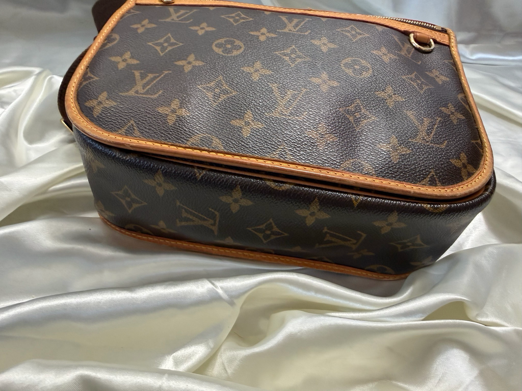 Louis Vuitton Monogram Bosphore Pm Messenger Crossbody Sling