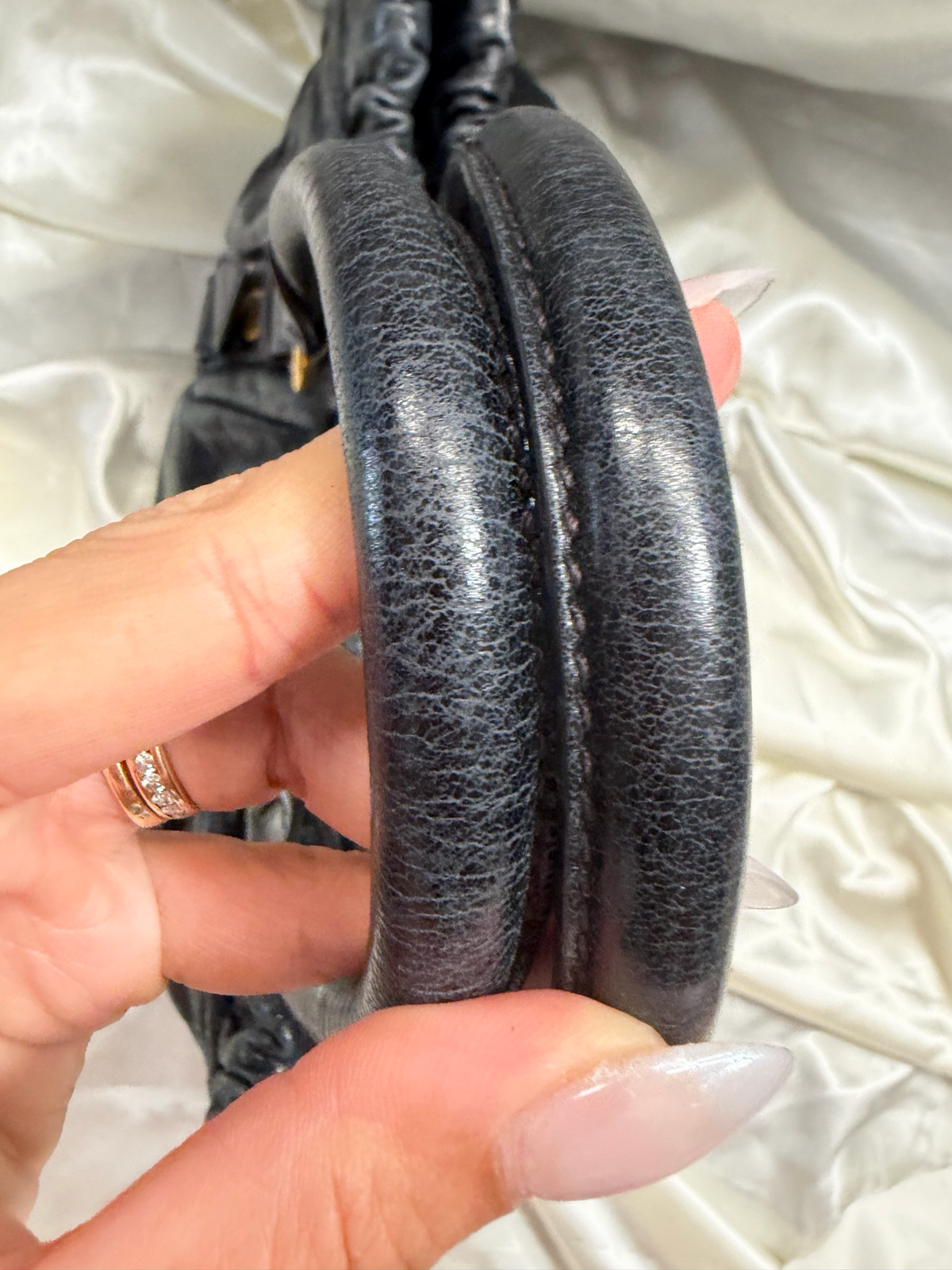 Miu Miu Vitello Lux Tote Drawstring in Black
