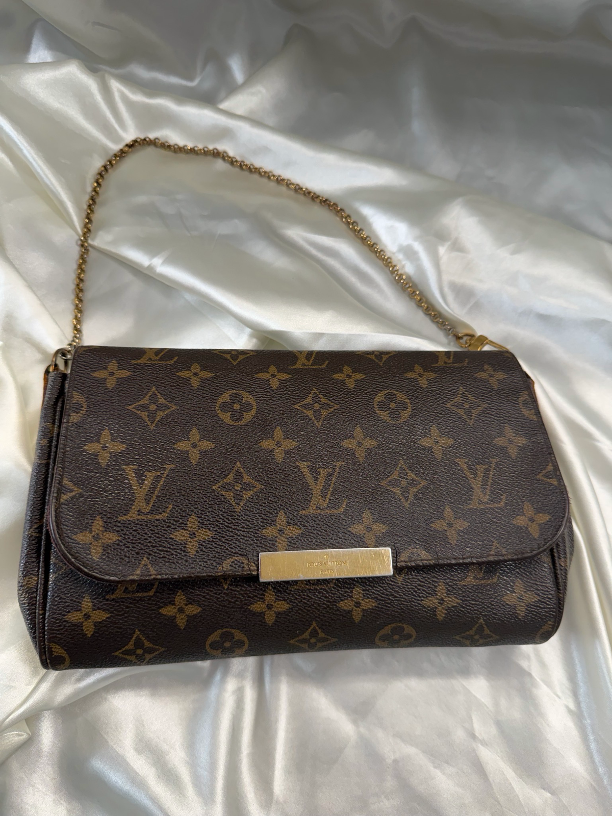Louis Vuitton Monogram Favorite Mm Flap Shoulder