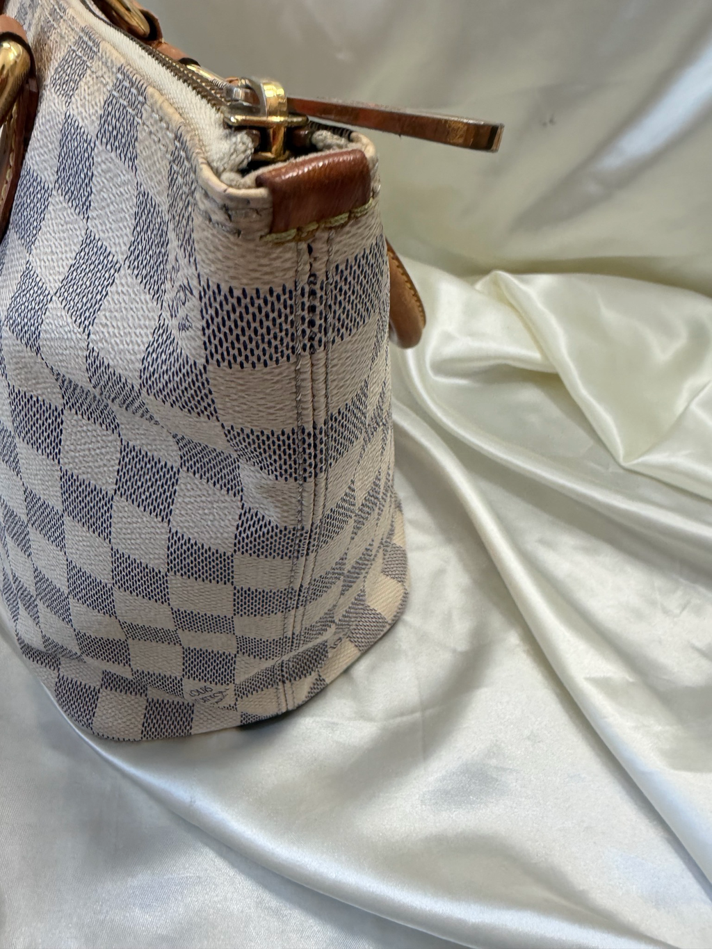 Louis Vuitton Damier Azur Saleya Pm Tote Shoulder