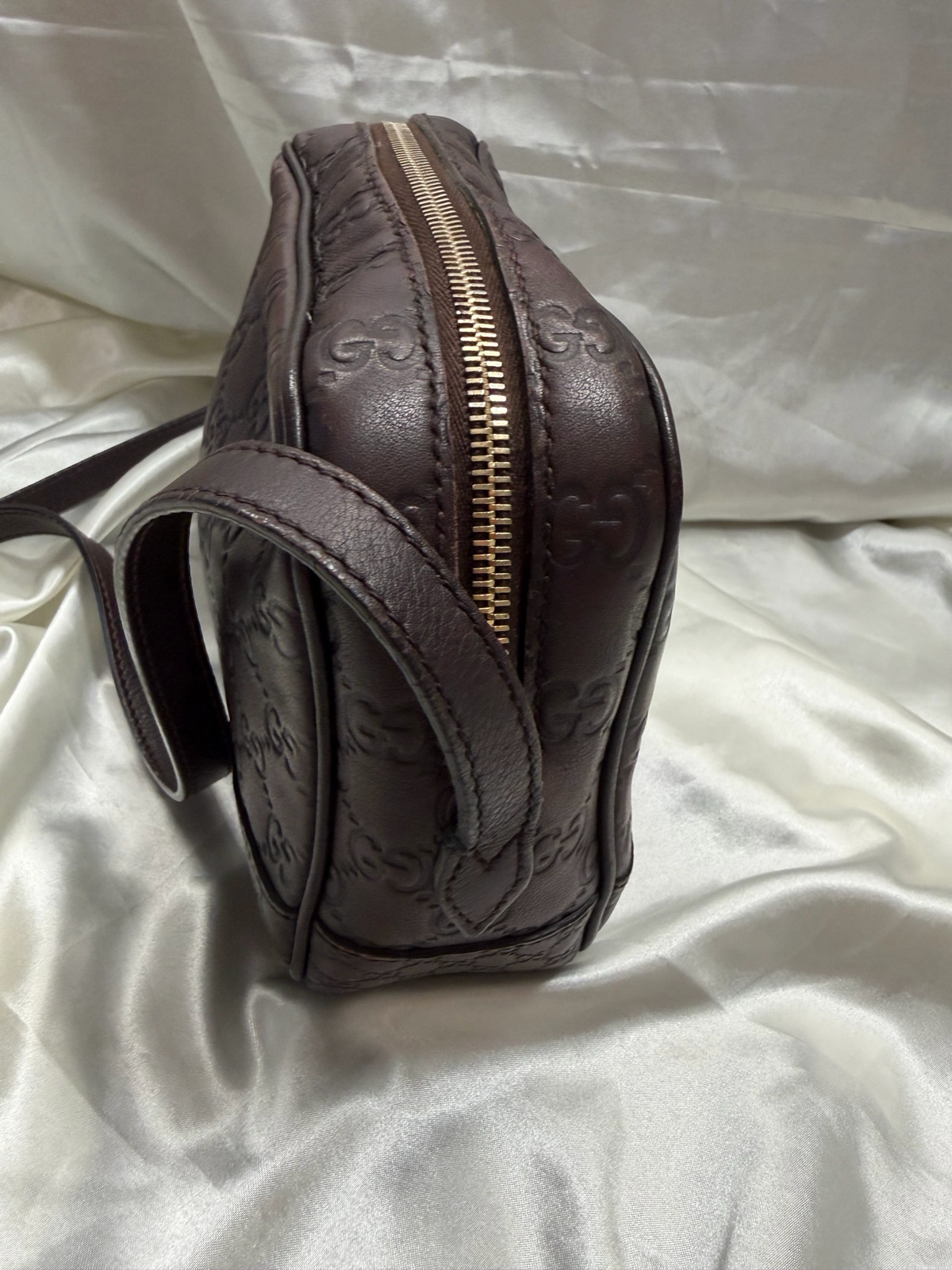Gucci Bree Guccissima Monogram Camera Bag Crossbody Sling