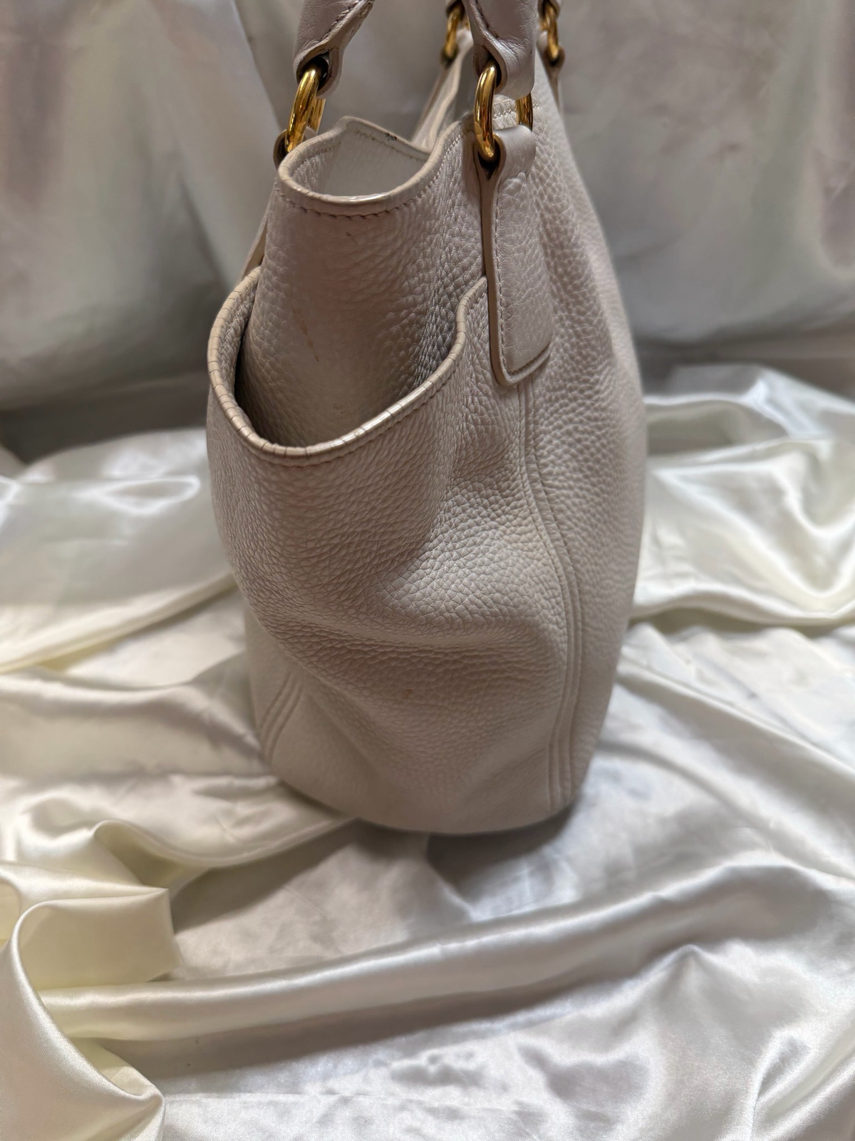 Prada Vitello Daino Tote Convertible Side Pockets