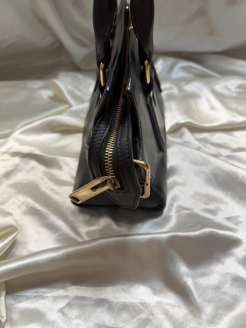 Burberry Smooth Calfskin Top Handle in Black