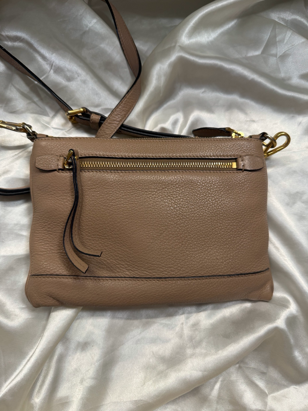 Prada Vitello Daino Flat Messenger Crossbody Sling