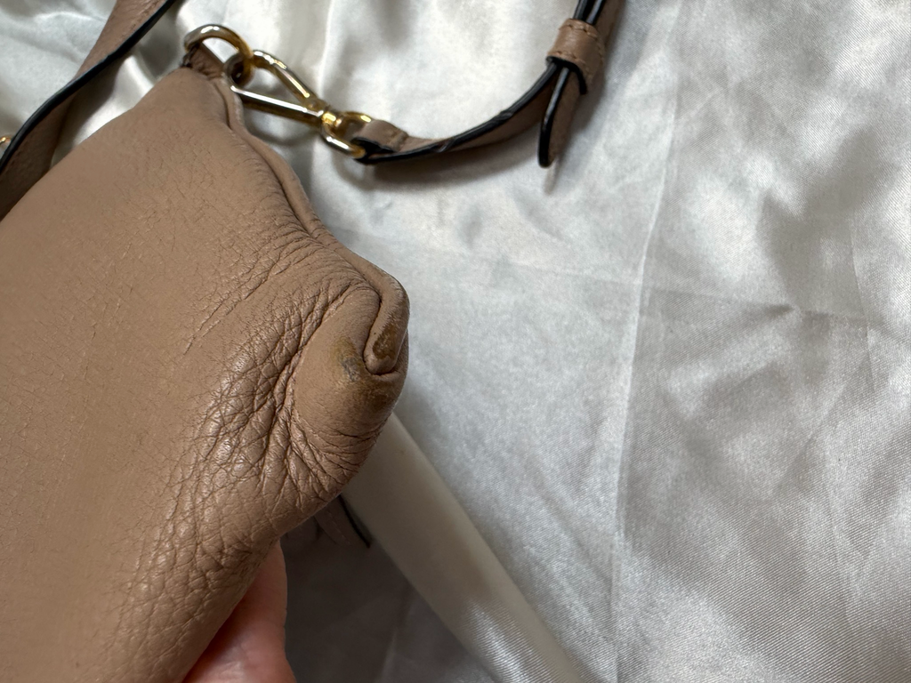 Prada Vitello Daino Flat Messenger Crossbody Sling