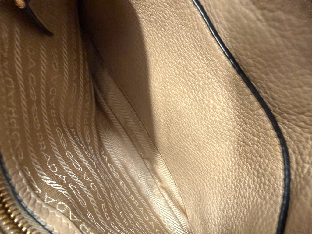 Prada Vitello Daino Flat Messenger Crossbody Sling