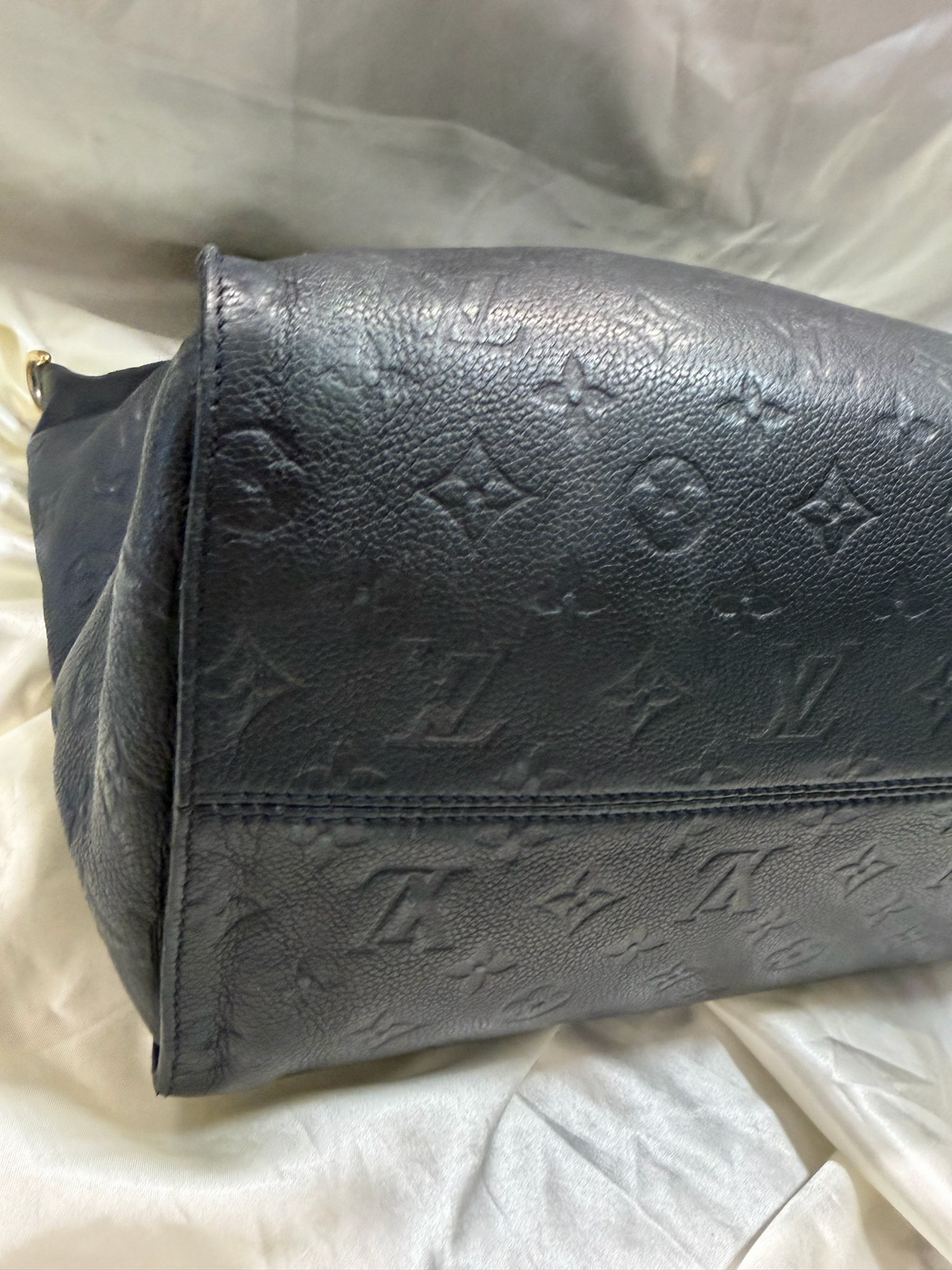 Louis Vuitton Empreinte Lumineuse Pm Tote Shoulder in Bleu Infini