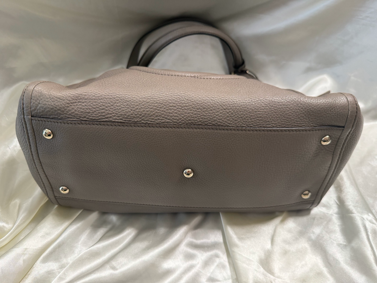 Gucci Pebbled Leather Soho Tassel Tote