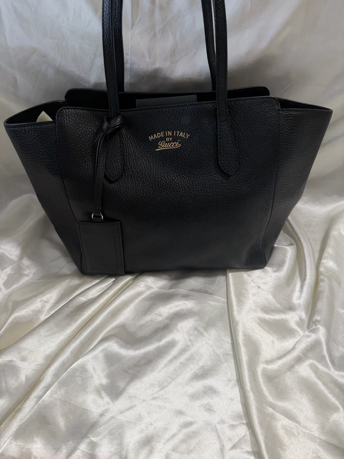 Gucci Pebbled Leather Swing Tote Small