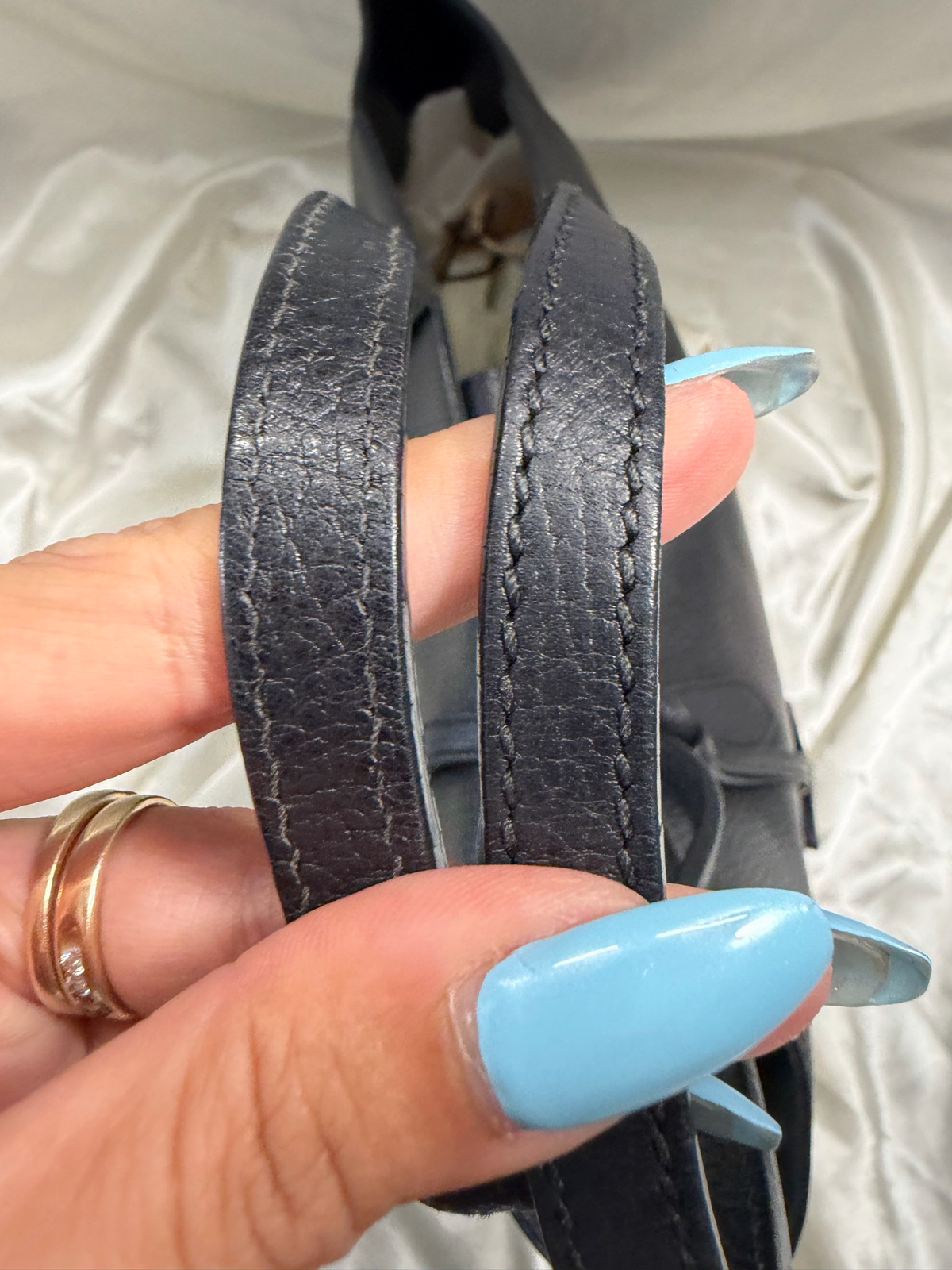 Gucci Pebbled Leather Swing Tote Small