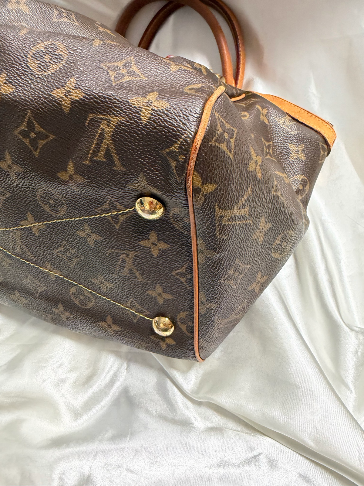 Louis Vuitton Monogram Tivoli GM Tote