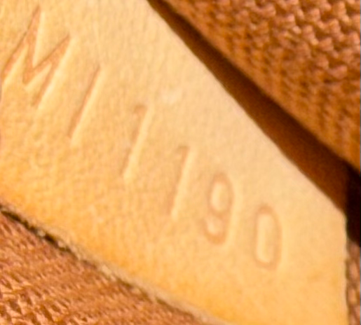 Louis Vuitton Monogram Thames Pm Crossbody