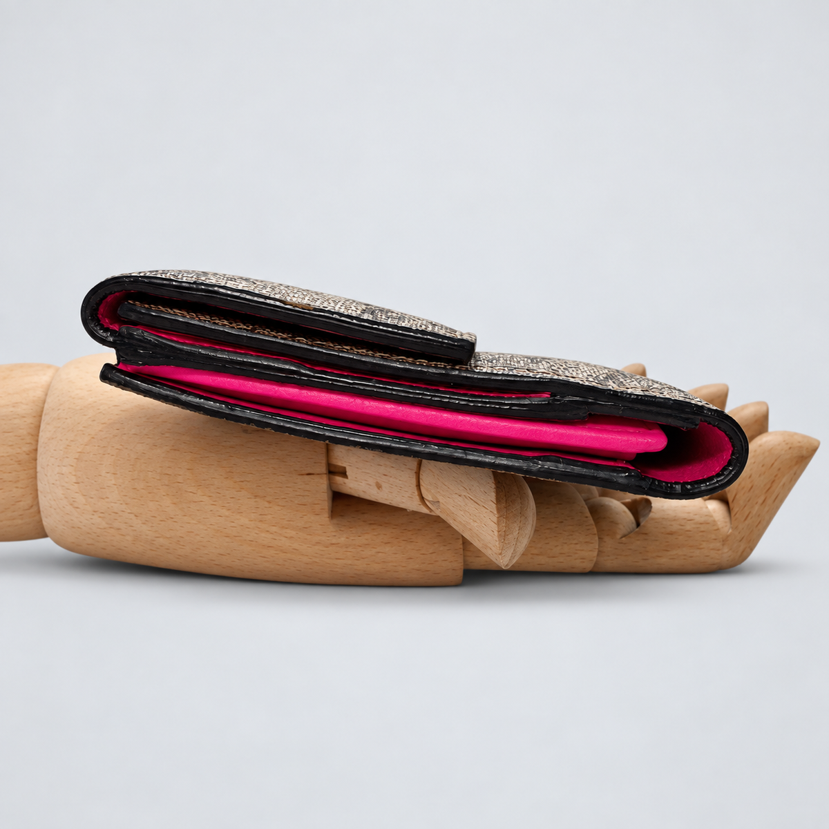 Gucci GG Supreme Canvas Wallet in Brown