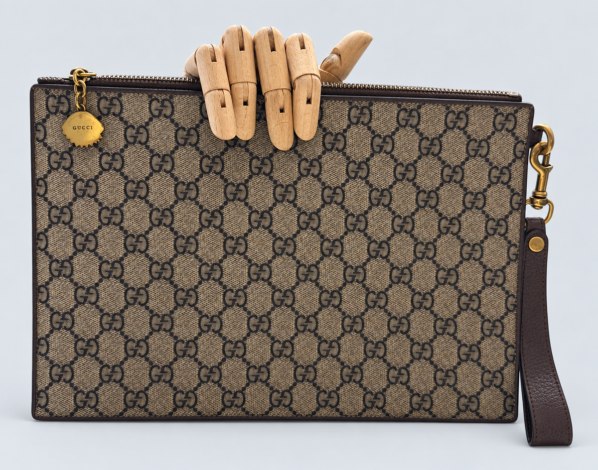 Gucci GG Supreme Zip Pouch Clutch