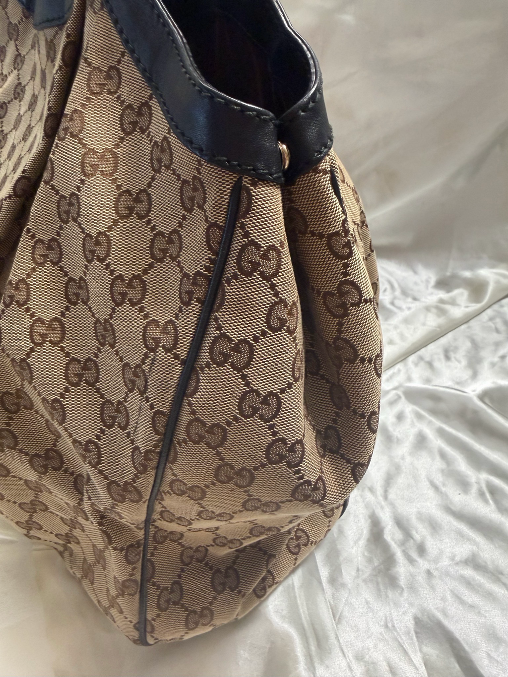 Gucci Monogram Canvas Sukey Large Tote Shoulder Bag in Black