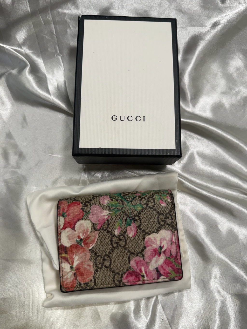 Gucci Monogram Supreme Blooms Card Wallet Holder