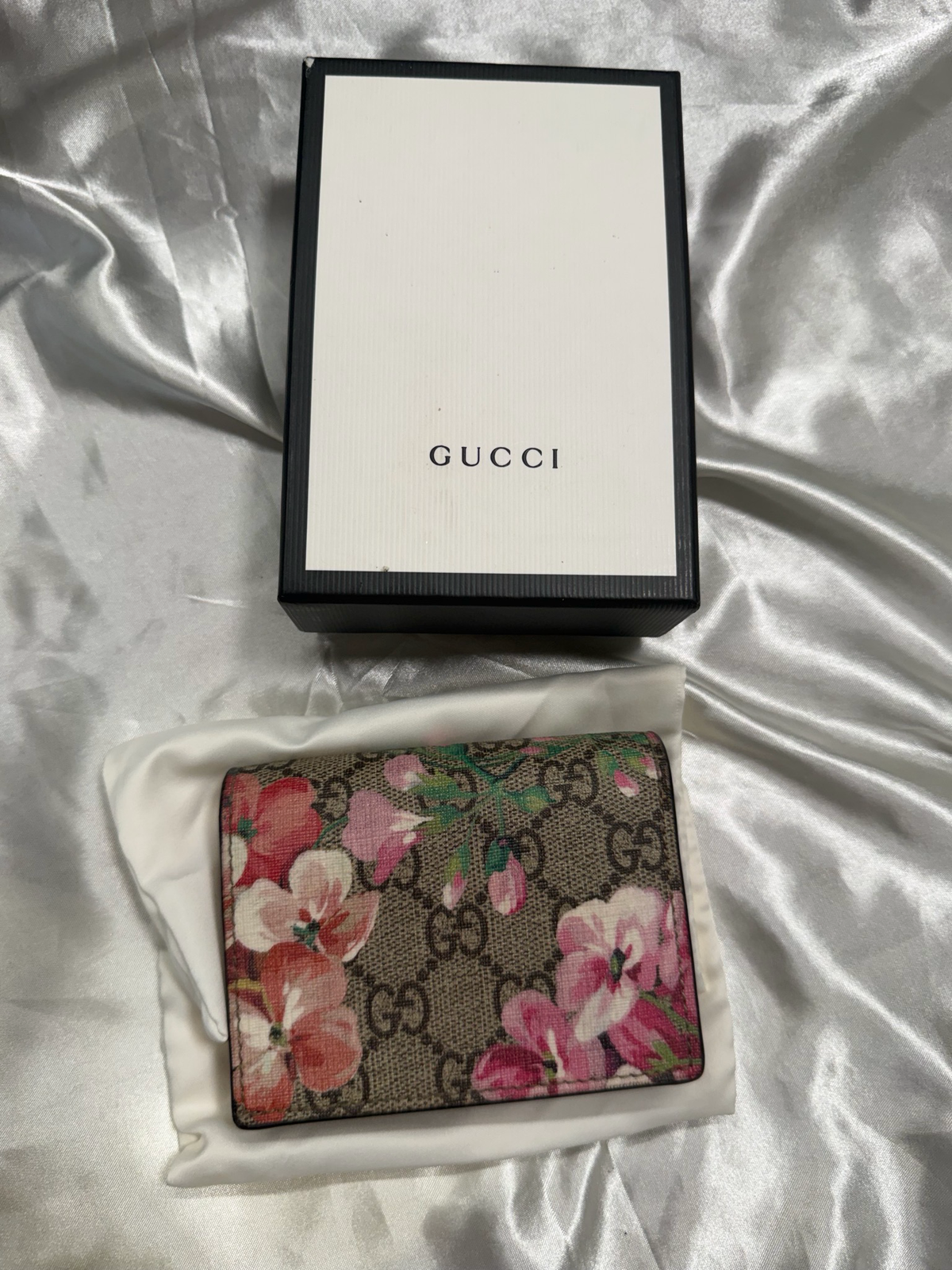 Gucci Monogram Supreme Blooms Card Wallet Holder