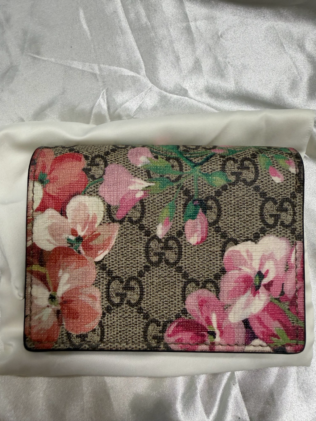 Gucci Monogram Supreme Blooms Card Wallet Holder