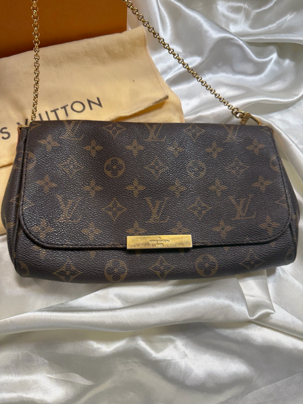 Louis Vuitton Monogram Canvas Favorite Mm Clutch Crossbody Sling