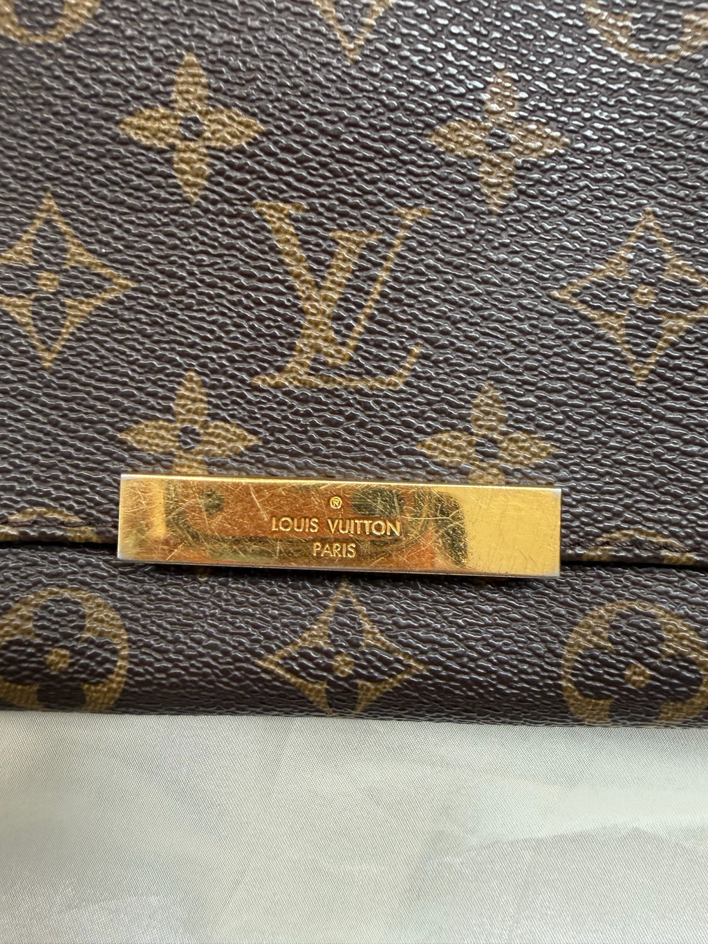 Louis Vuitton Monogram Canvas Favorite Mm Clutch Crossbody Sling