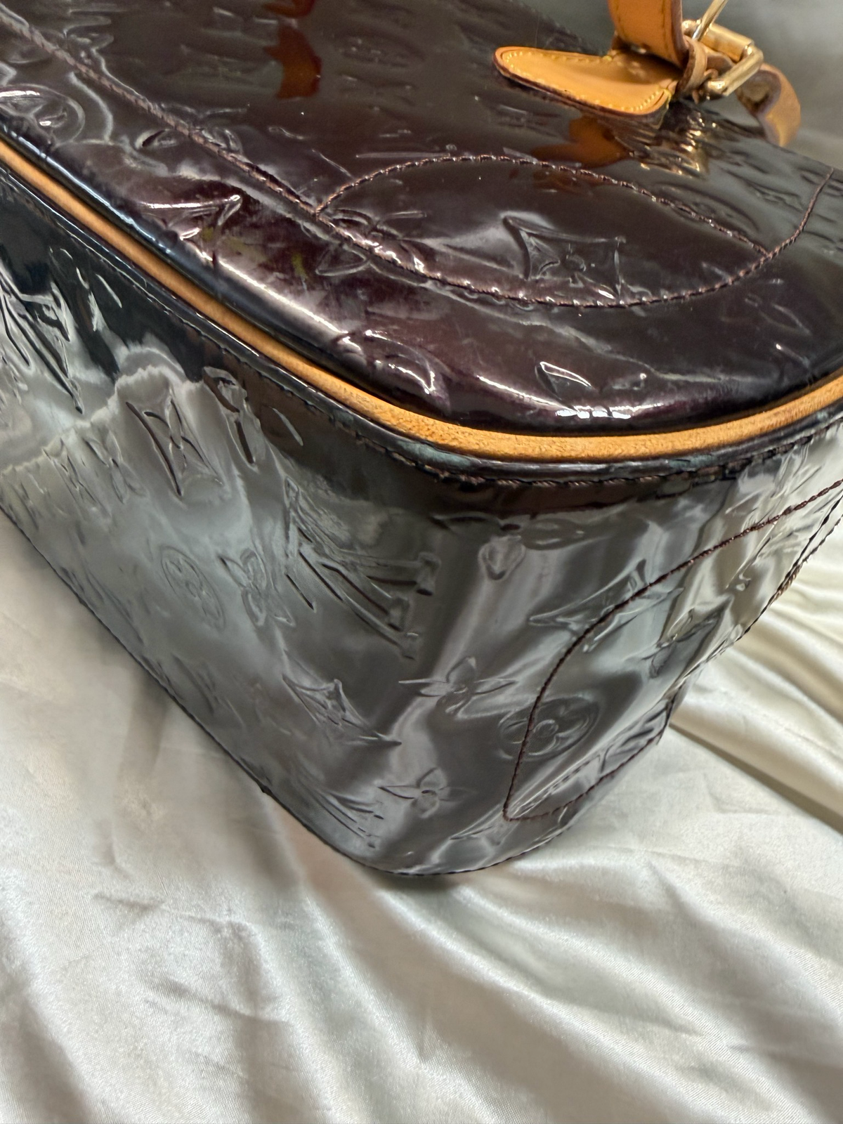 Louis Vuitton Summit Drive Tote Vernis Amarante Patent