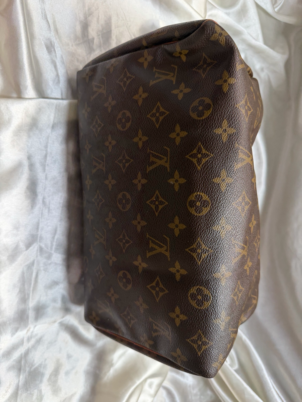 Louis Vuitton Speedy 30 Monogram Satchel Bowler