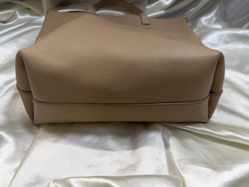 Saint Laurent Shopping Toy Tote Sling