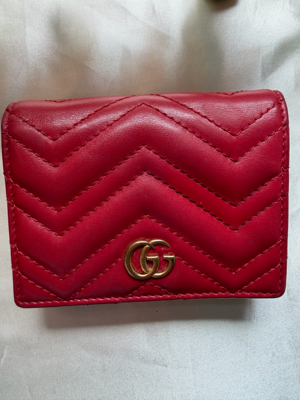 Gucci Marmont Card Wallet Holder in Red