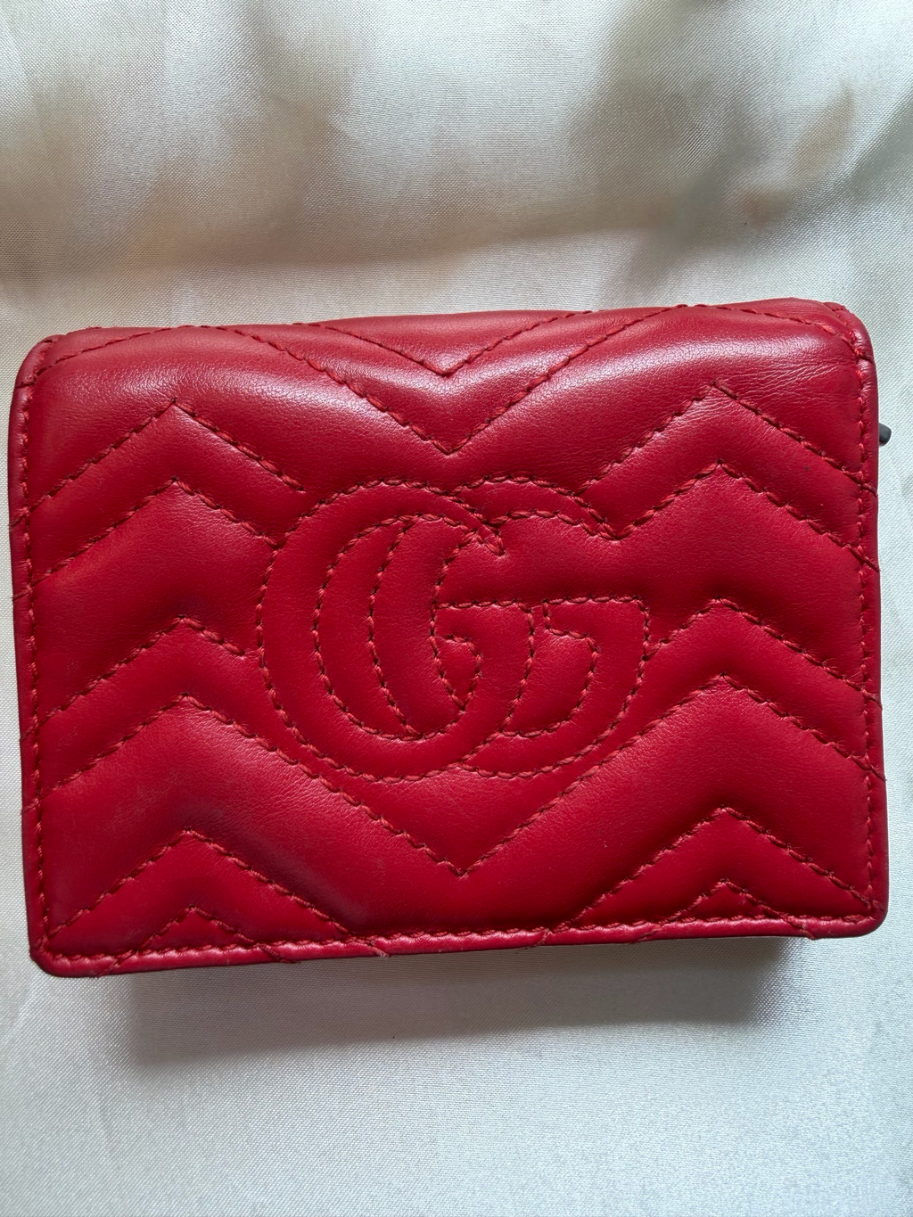 Gucci Marmont Card Wallet Holder in Red