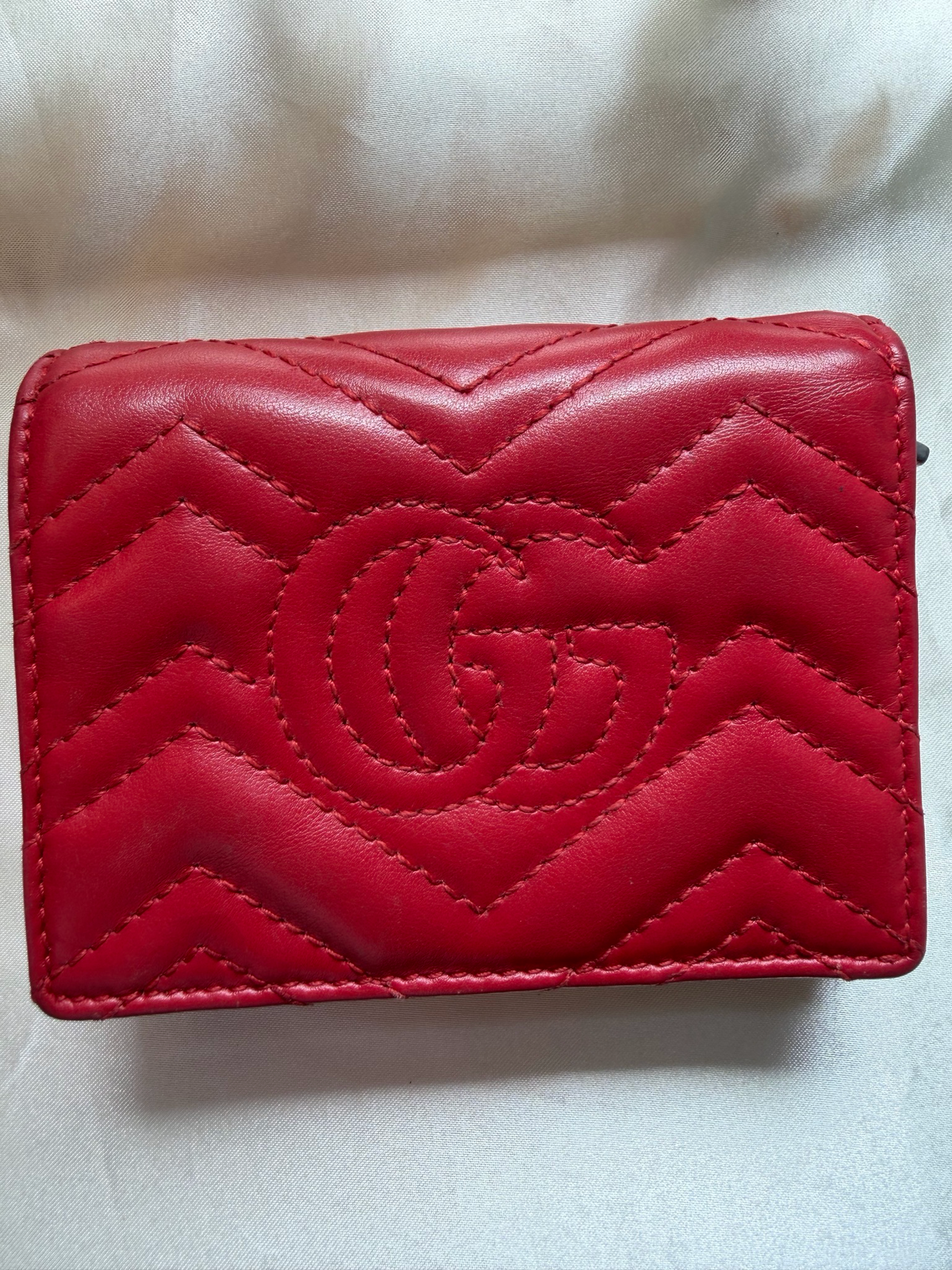 Gucci Marmont Card Wallet Holder in Red