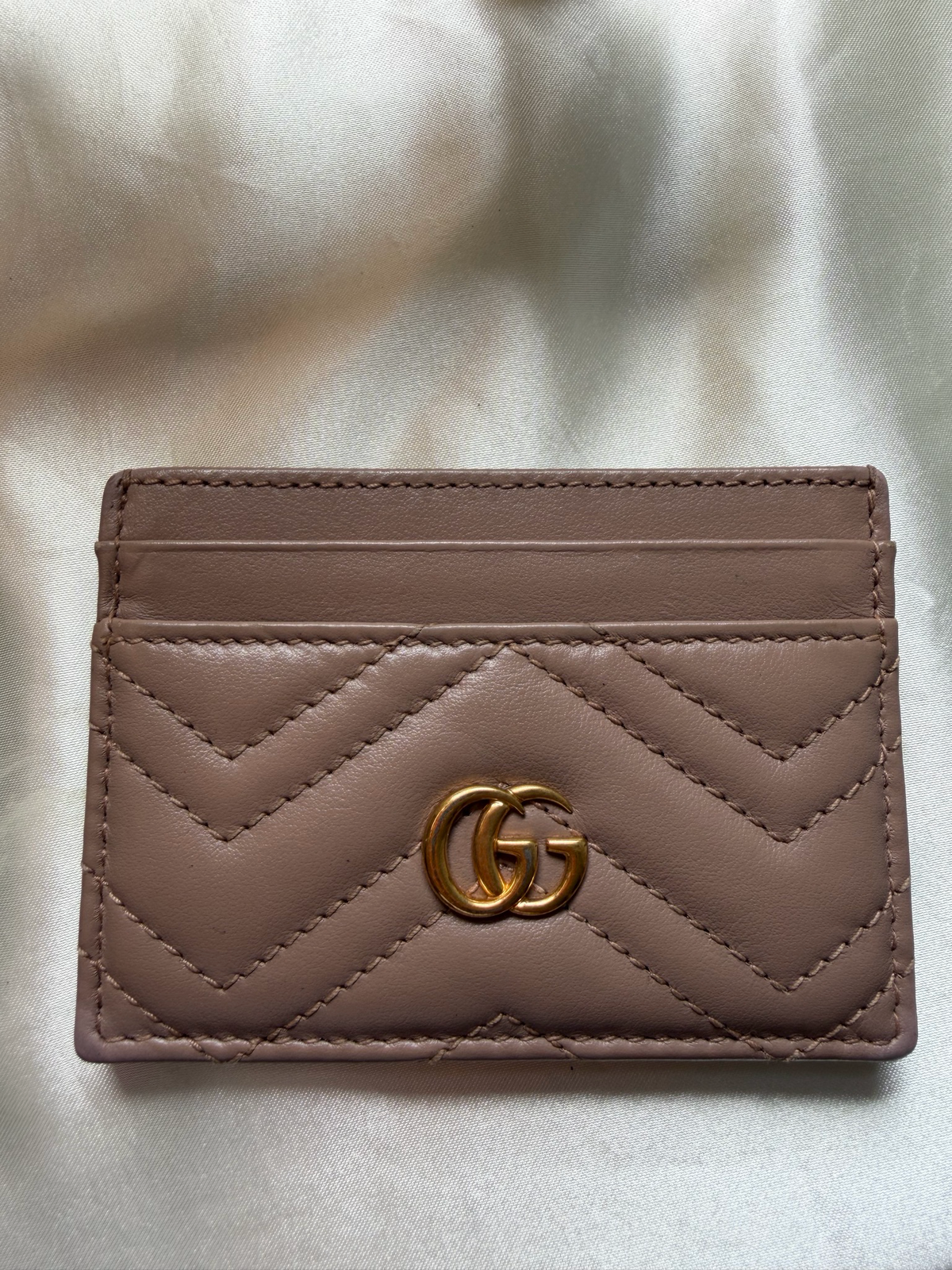 Gucci Marmont Card Holder in Neutral
