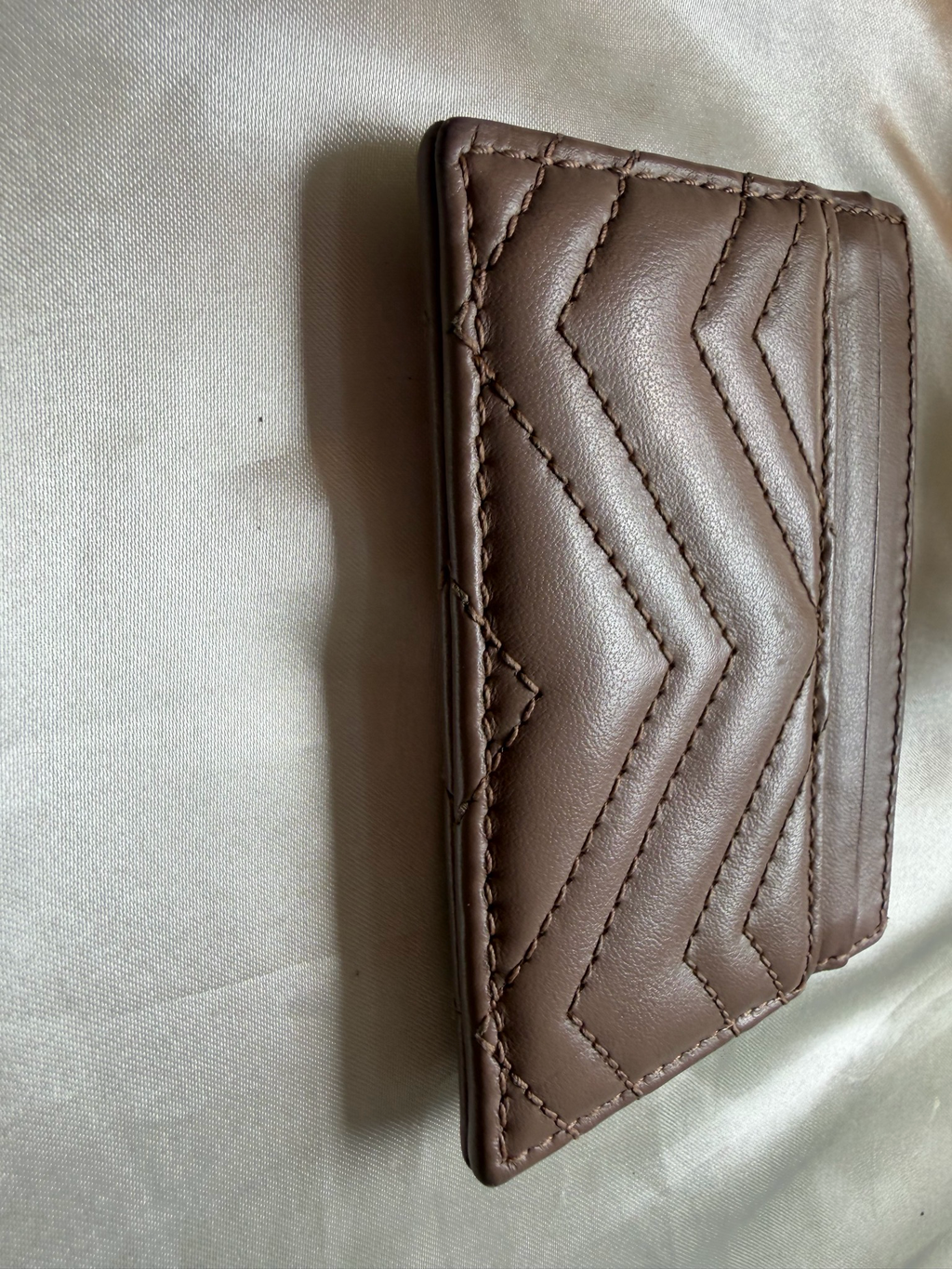 Gucci Marmont Card Holder in Neutral