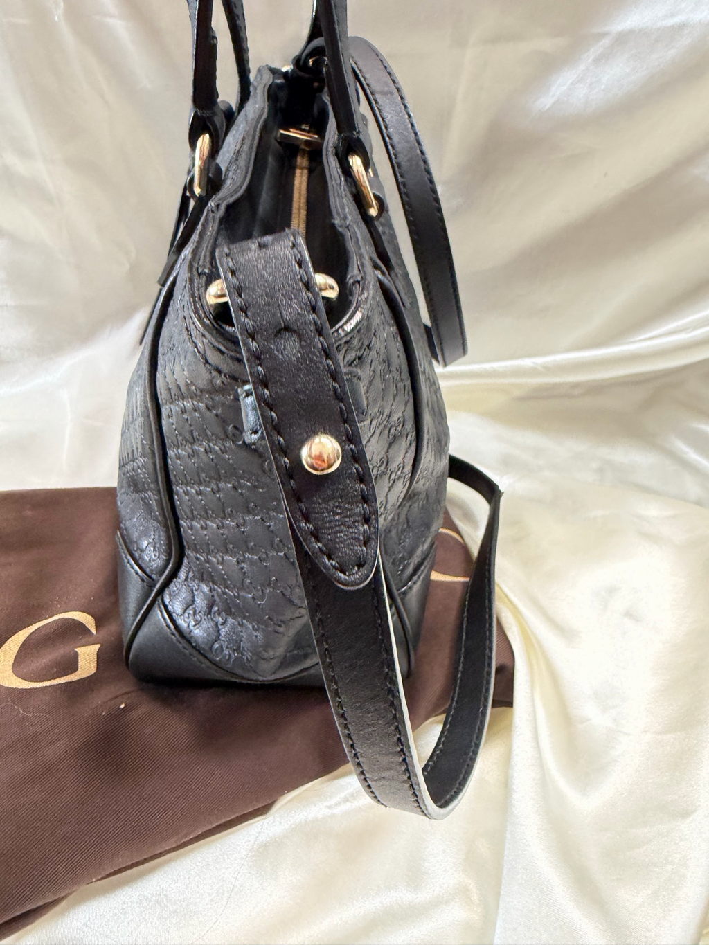 Gucci Bree Guccissima Leather Small Crossbody