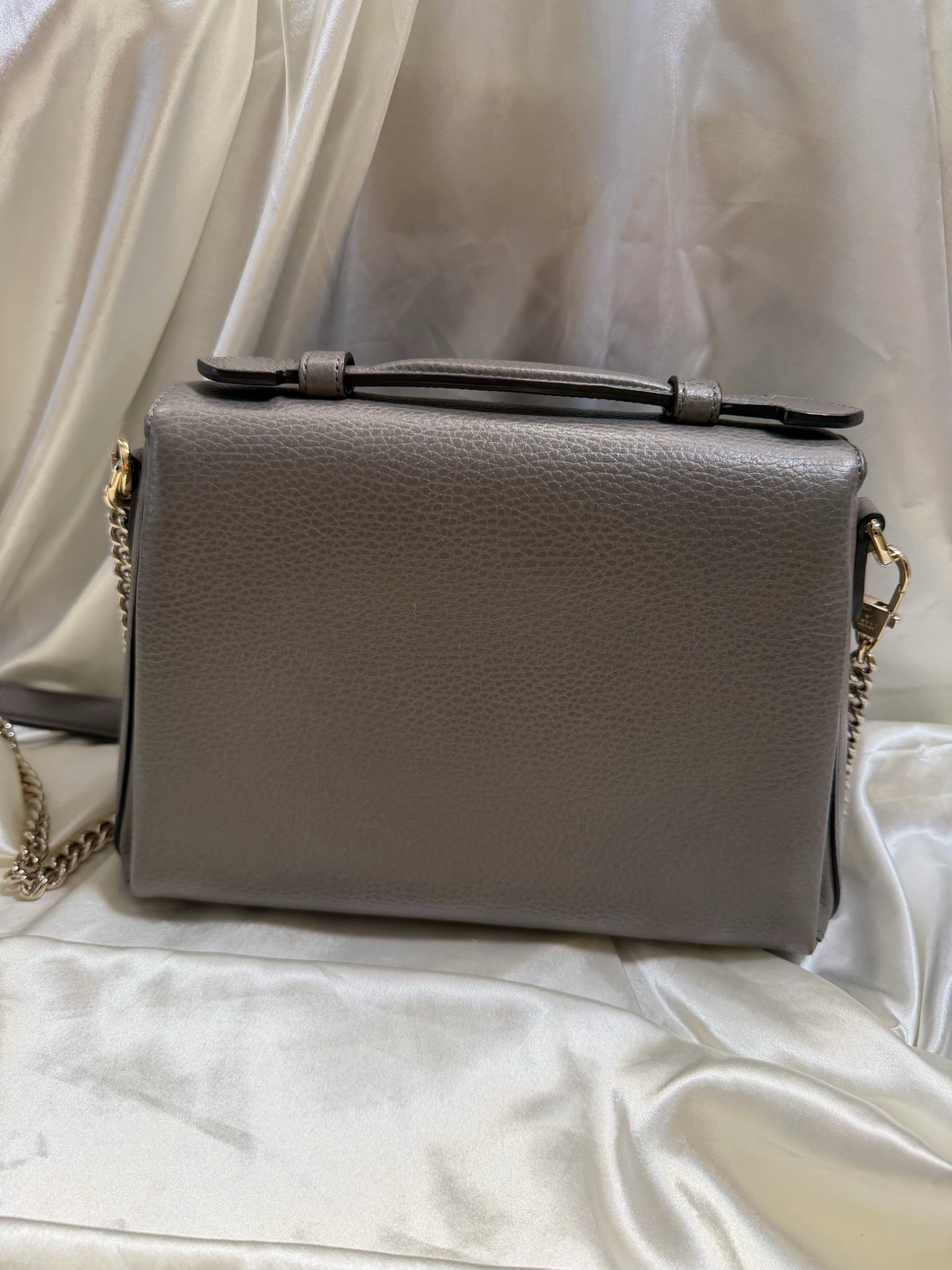 Gucci Dollar Interlocking Pebbled Leather in Gray