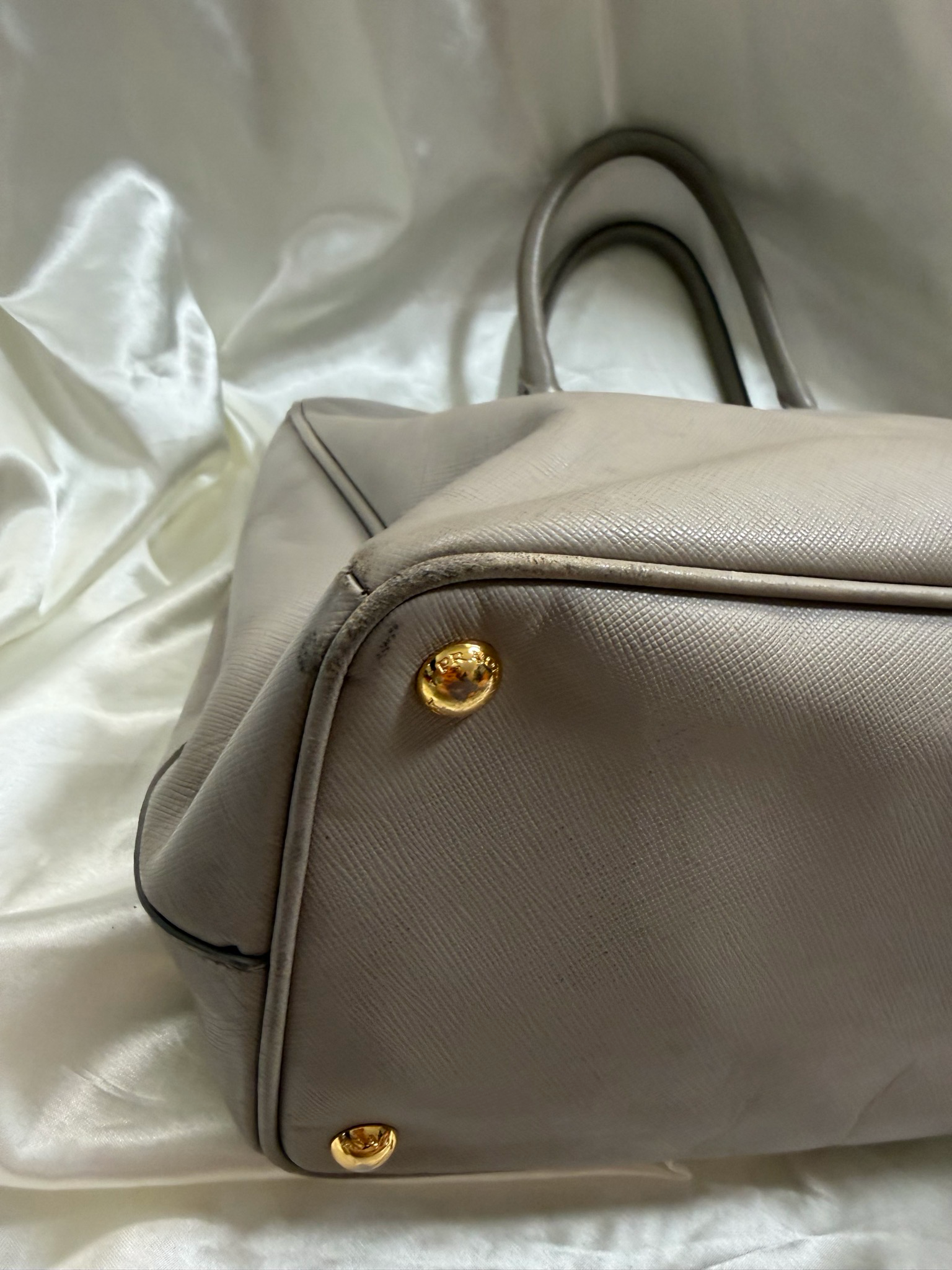 Prada Saffiano Galliera Medium in Gray
