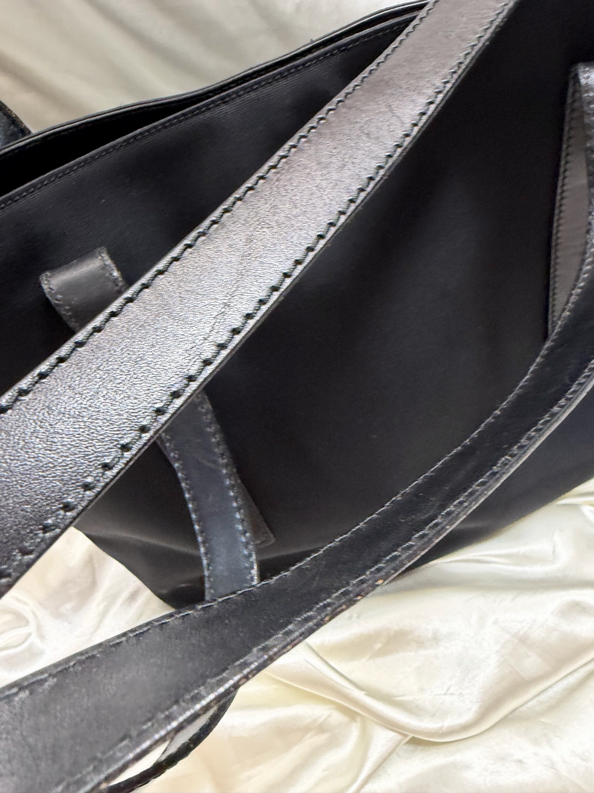 Gucci Nylon Tote Shoulder Bag in Black