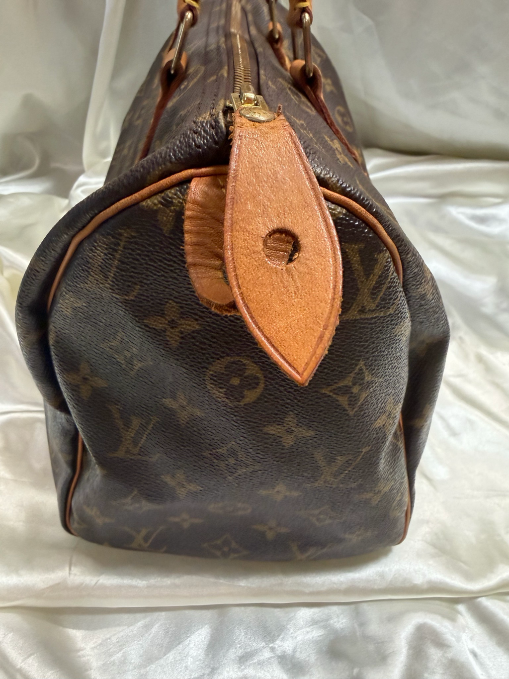 Louis Vuitton Monogram Speedy Satchel 30 Boston Bowler