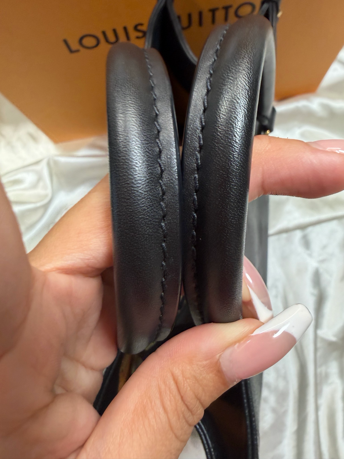 Louis Vuitton On The Go Empreinte Giant Mm Tote in Black