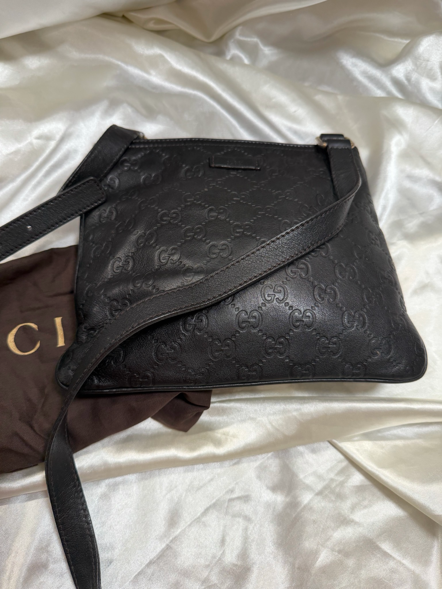 Gucci Monogram Leather Flat Messenger in Black