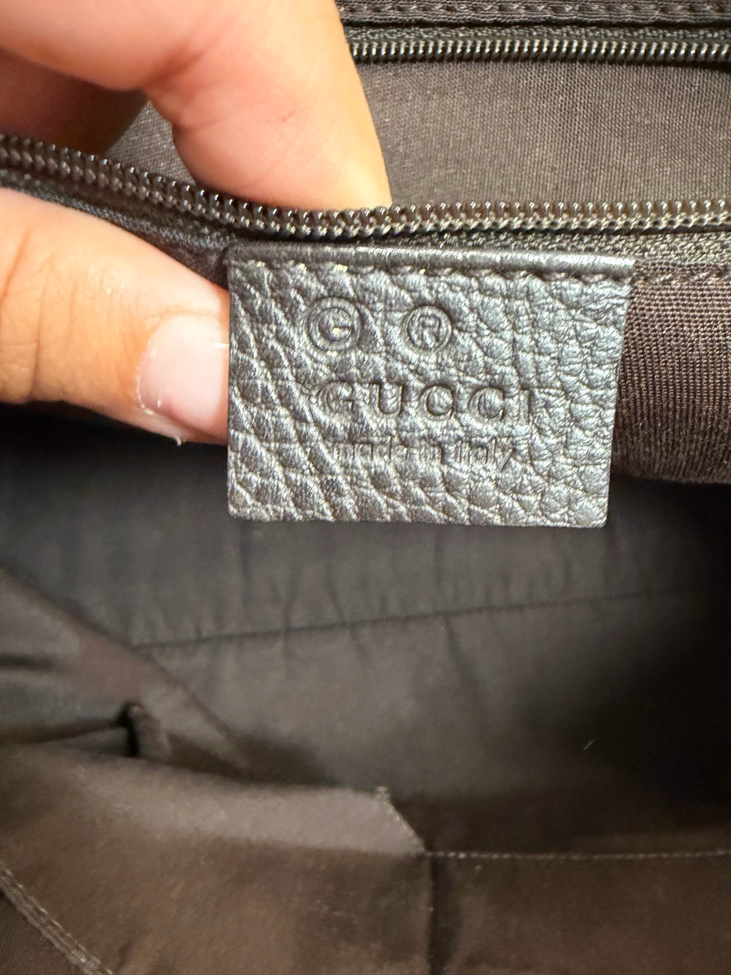 Gucci Monogram Imprime Supreme Messenger Flap Crossbody