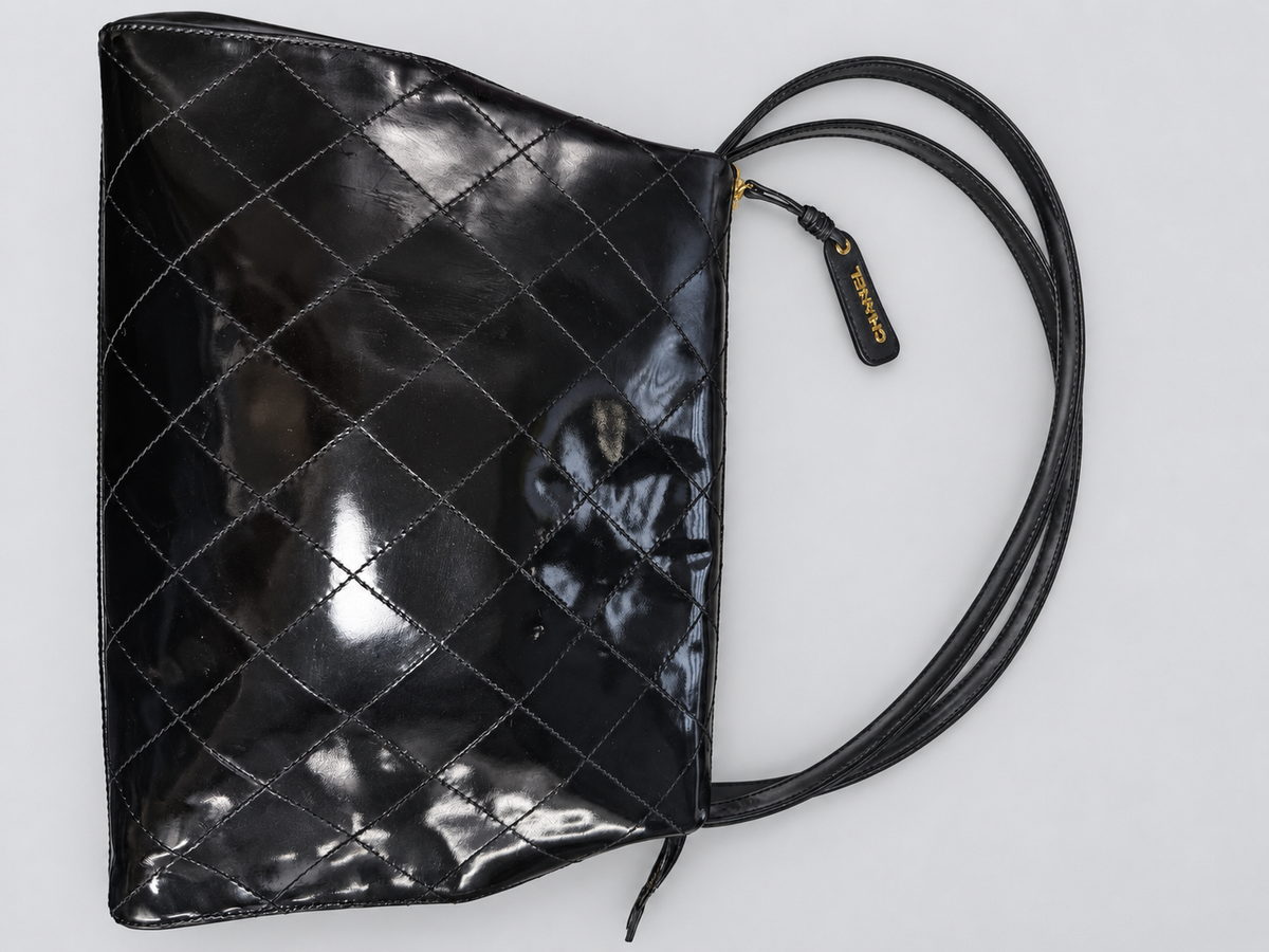 Chanel Quilted Vintage Patent Hobo Shoulder Bag