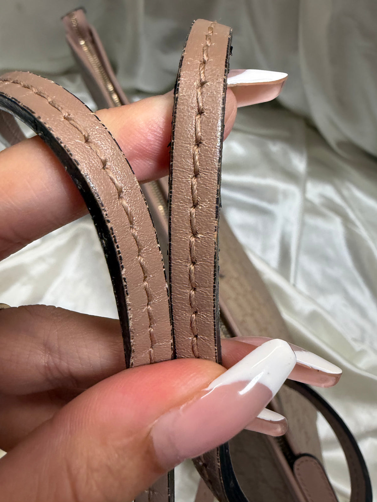Gucci Monogram Supreme Zipper Tote Medium Shoulder Bag
