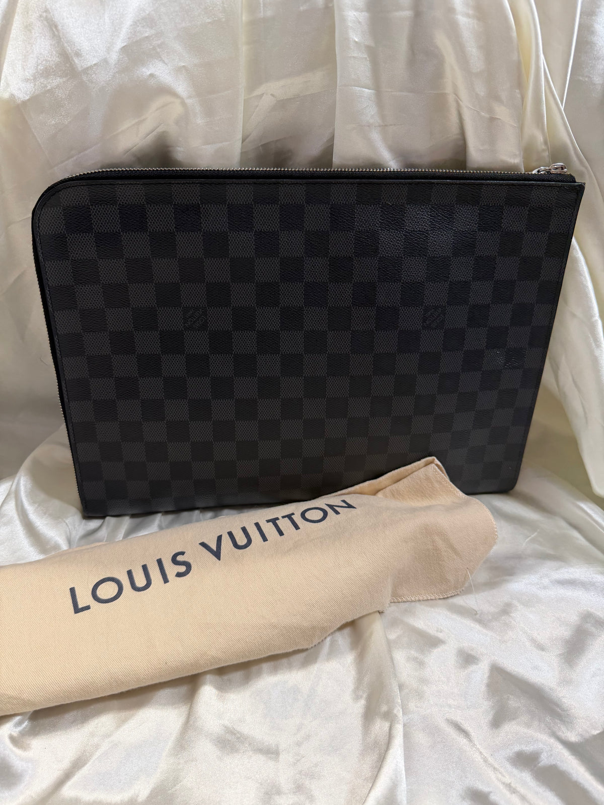 Louis Vuitton Damier Graphite Clutch Pochette Document NM