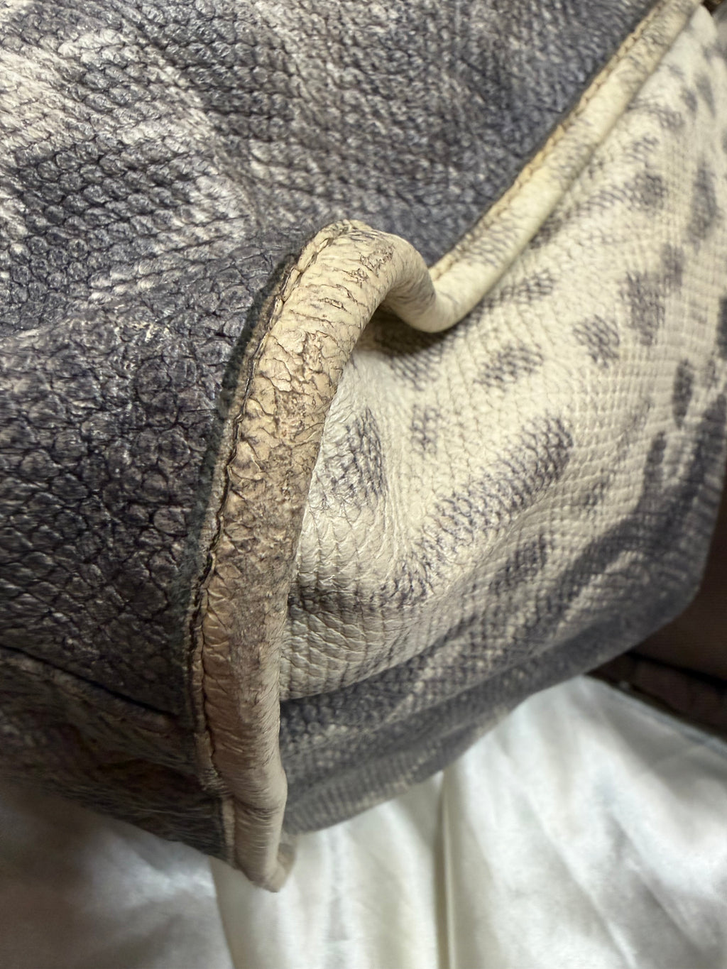 Gucci Animalier Karung Gray Tote Printed Shoulder Bag