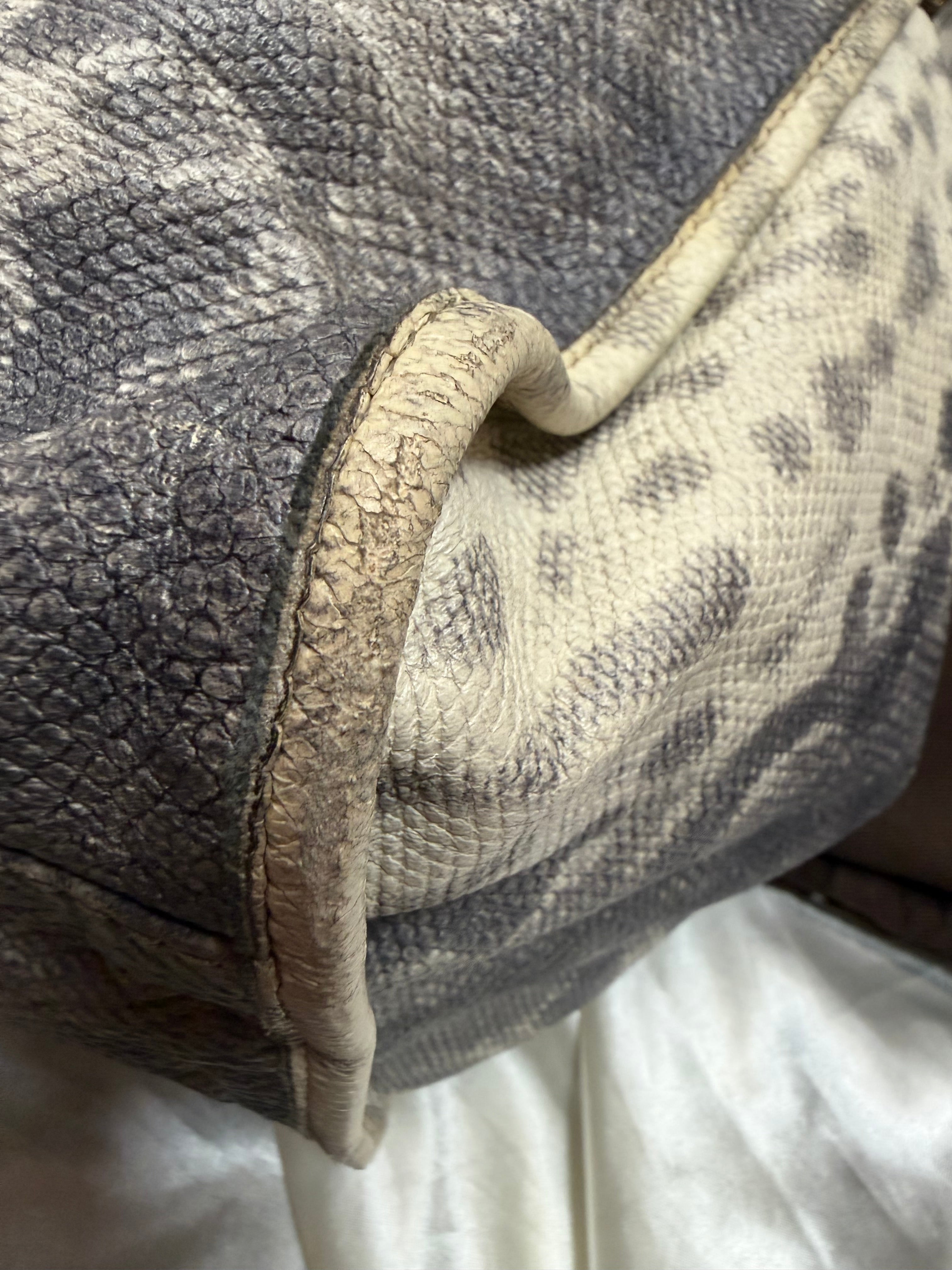 Gucci Animalier Karung Gray Tote Printed Shoulder Bag