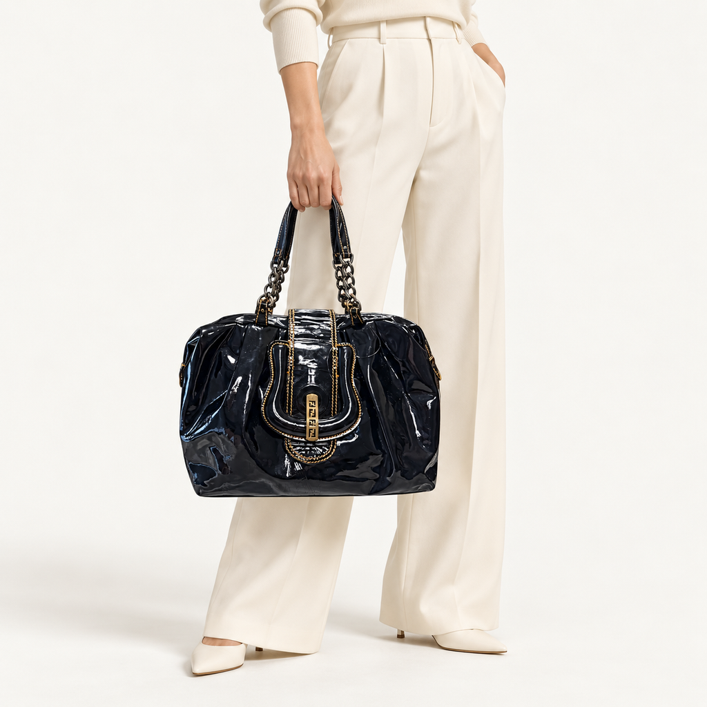 Fendi B. Bag in Black