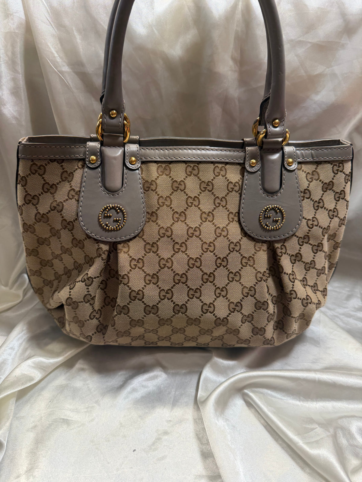 Gucci Scarlett Tote Monogram Canvas Shoulder Bag in Gray