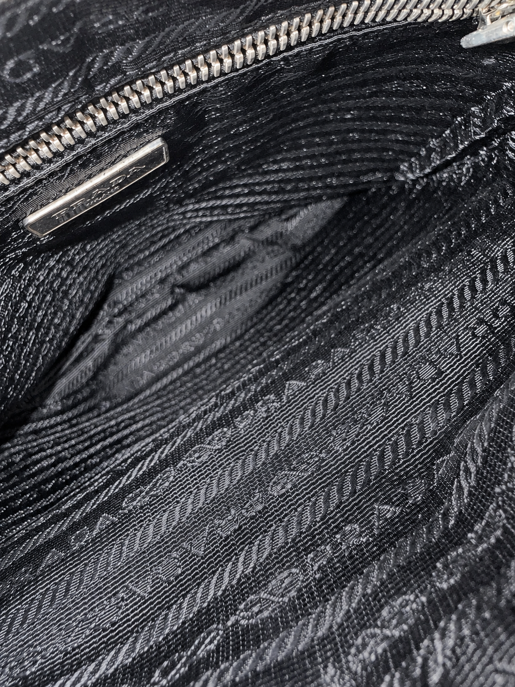 Prada Nylon Tessuto Crossbody Front Zipper Messenger