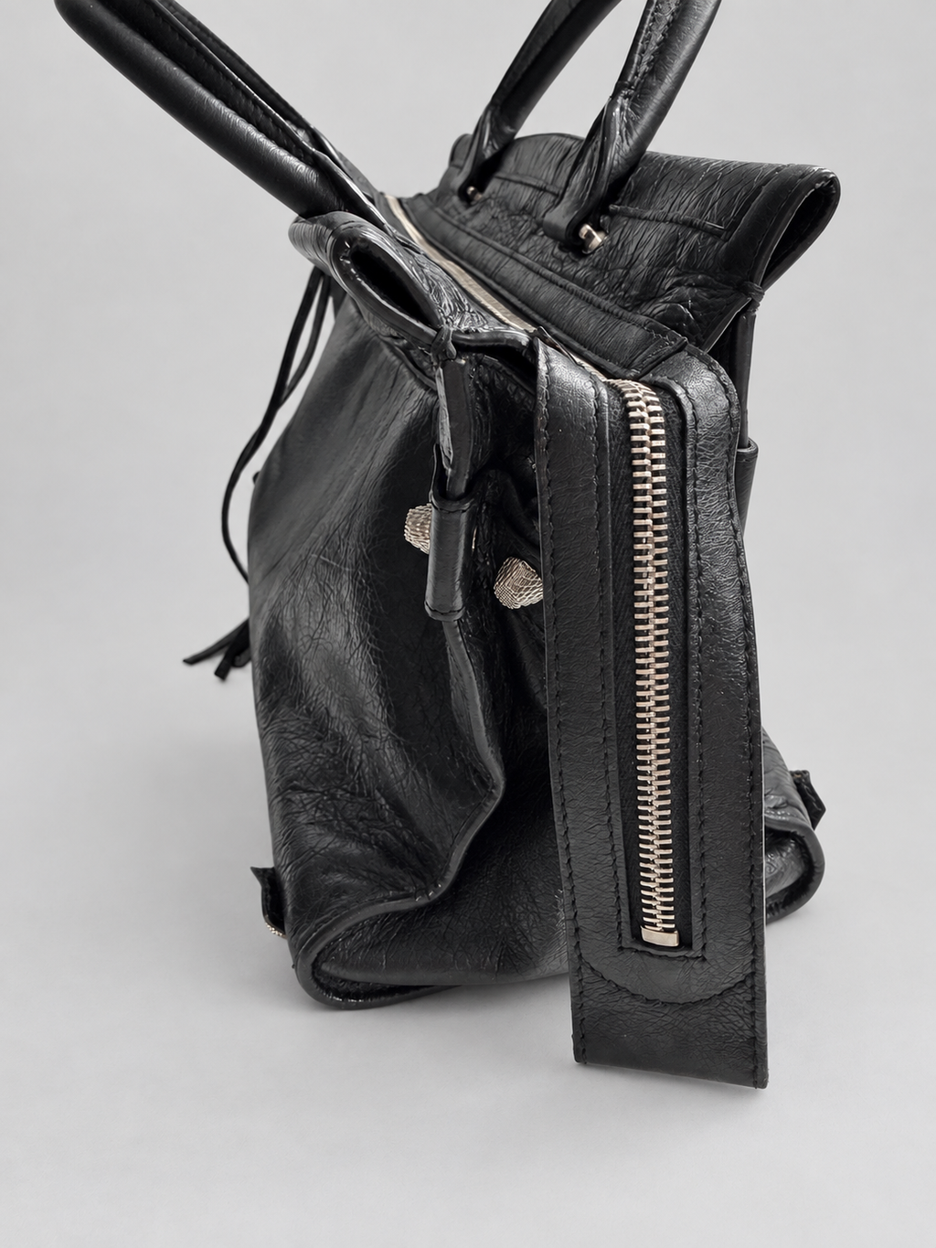 Balenciaga Giant City Mute Tote Top Handle