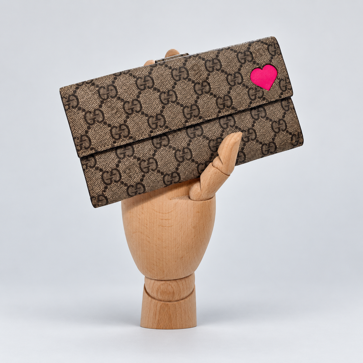 Gucci GG Supreme Canvas Wallet in Brown